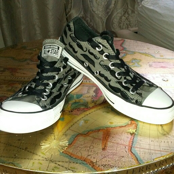 moustache converse